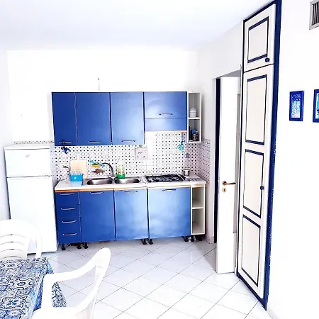 Blu *